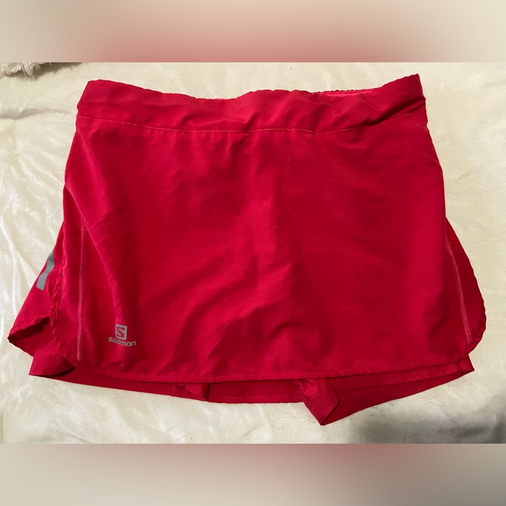 Salomon red athletic running skirt short